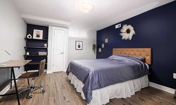 Downtown Baltimore House | 10-minute walk to Johns Hopkins Medical Center. Spacious. Peaceful. Clean.