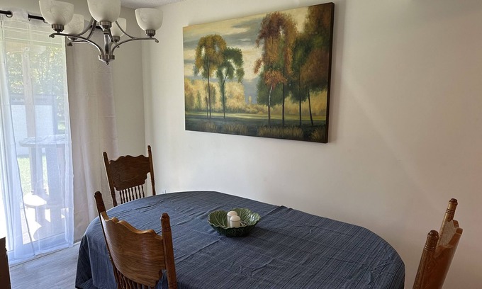 Byron House | 10 Minutes to Mayo Clinic! Duplex in Small Town Byron, MN.