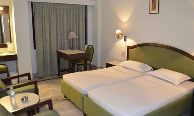 Madurai Main Hotel | 10 minutes walk to Madurai City Junction