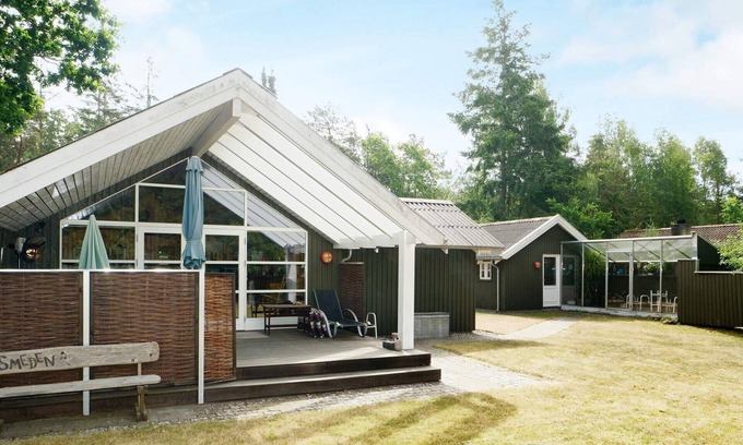 Store Fuglede House | 10 person holiday home in Store Fuglede