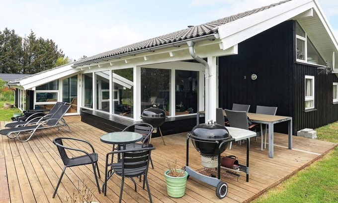 Lonstrup House | 10 person holiday home in Hjørring-By Traum
