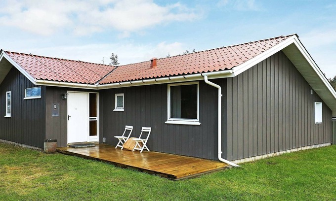 Grønhøj House | 10 person holiday home in Løkken-By Traum