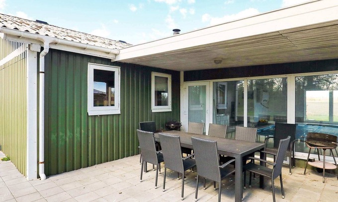 Hou House | 10 person holiday home in Hals