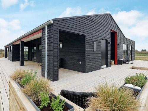 Nr. Lyngby House | 10 person holiday home in Løkken