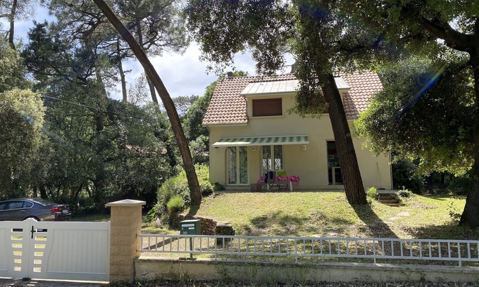Saint-Brevin-l'Ocean House | 100 m from the beach, 140 m2 house - large wooded garden-birds' paradise