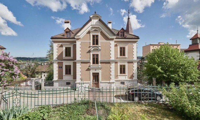 La Chaux-de-Fonds Apartment | 100 m² Apartment ∙ 3 bedrooms ∙ 6 guests