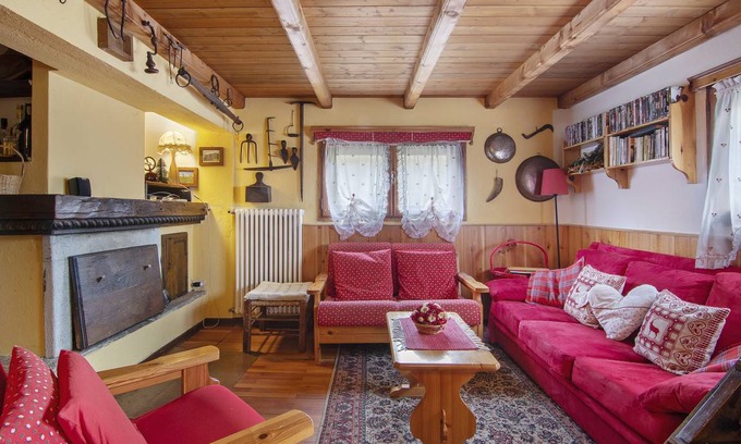 Campodolcino Apartment | 100 m² Apartment ∙ 3 bedrooms ∙ 6 guests