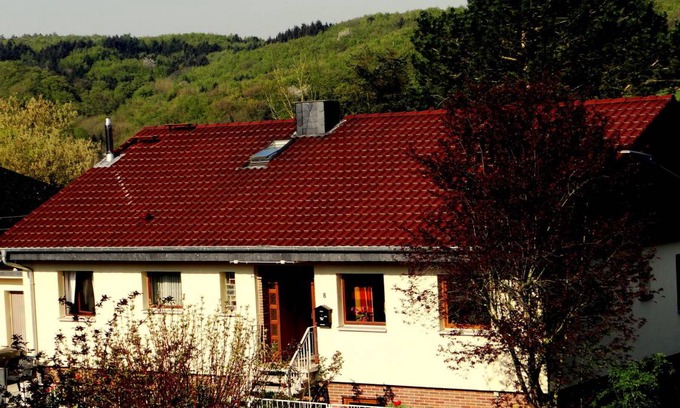 Furfurt Apartment | 100 m² Apartment ∙ 1 bedroom ∙ 6 guests