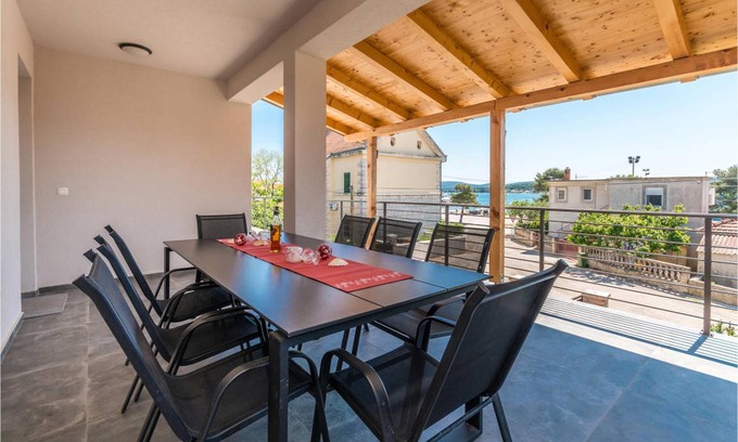 Turanj Apartment | 100 m² Apartment ∙ 3 bedrooms ∙ 6 guests
