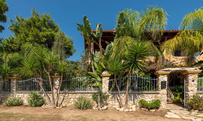 Castiadas Apartment | 100 m² Apartment ∙ 3 bedrooms ∙ 9 guests