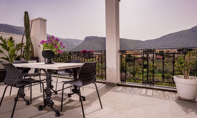 Terrasini Apartment | 100 m² Apartment ∙ 2 bedrooms ∙ 4 guests