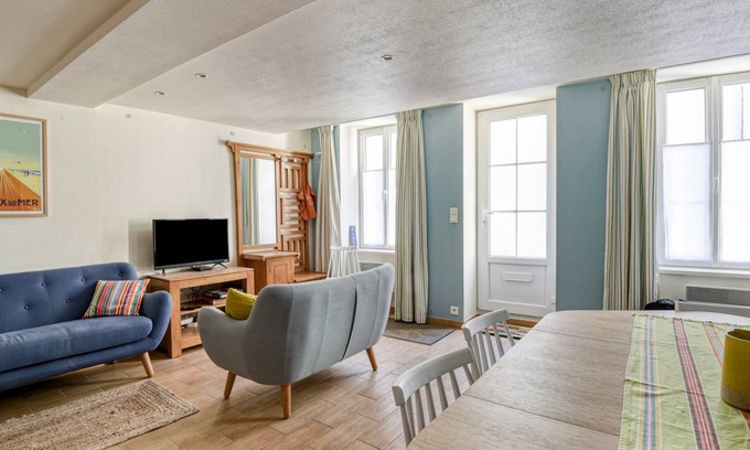 Langrune-sur-Mer House | 100 m² House ∙ 4 bedrooms ∙ 9 guests