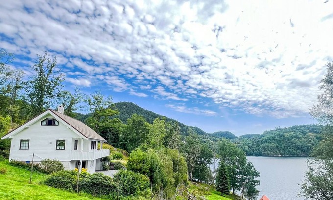 Uggdalseidet House | 100 m² House ∙ 1 bedroom ∙ 8 guests