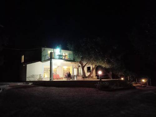 Preveza House | 100 m² House ∙ 2 bedrooms ∙ 6 guests
