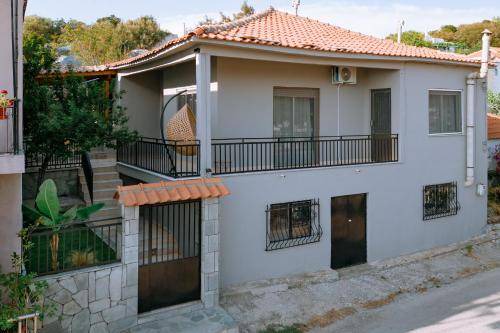 Prinos House | 100 m² House ∙ 2 bedrooms ∙ 7 guests