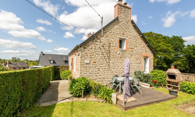 Rostrenen House | 100 m² House ∙ 3 bedrooms ∙ 6 guests