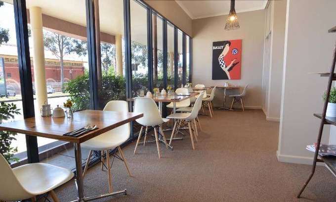 Bendigo Hotel | 100 m² Motel ∙ 3 bedrooms ∙ 127 guests