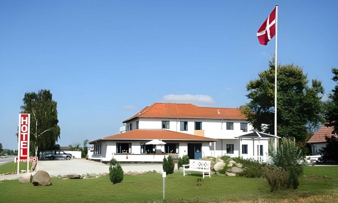 Snoghoj Apartment | 100 m² Serviced apartment ∙ 3 bedrooms ∙ 8 guests