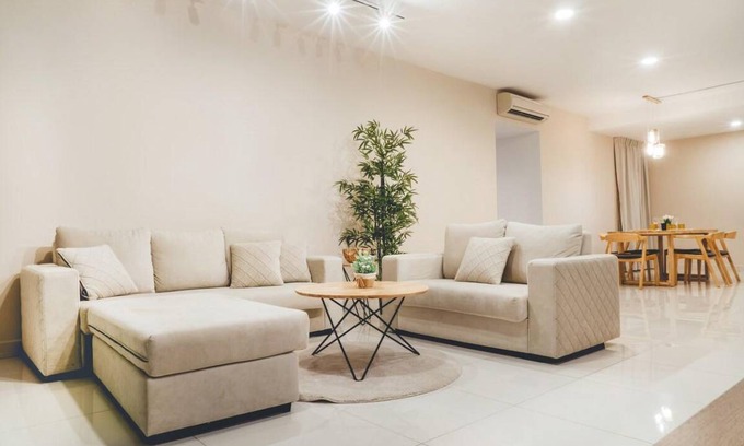 Nusajaya House | 1000 m² House ∙ 4 bedrooms ∙ 12 guests