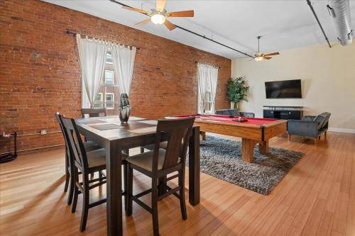 Wholesale District Apartment | 1000 m² Apartment ∙ 2 bedrooms ∙ 10 guests