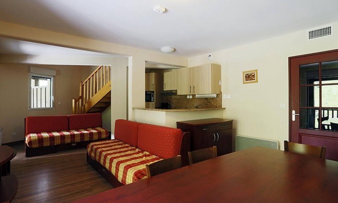 Peyragudes Apartment | 100m from resort center, 2nd floor, view ski slopes, parking, tv, ski locker, 66m², Peyragudes