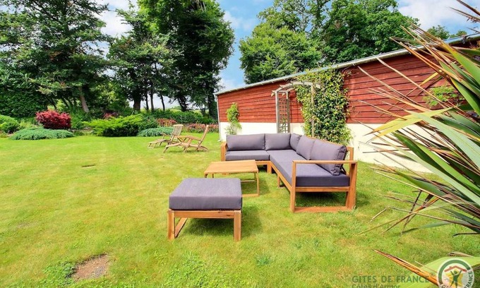 Plouguernevel House | 101 m² Gîte ∙ 2 bedrooms ∙ 4 guests