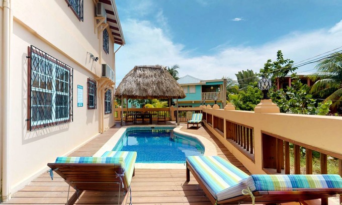 Placencia Villa | 101 m² Villa ∙ 3 bedrooms ∙ 6 guests