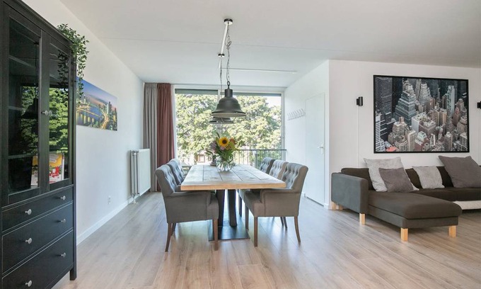 Municipality of Capelle aan den IJssel Apartment | 101 m² Apartment ∙ 4 bedrooms ∙ 2 guests