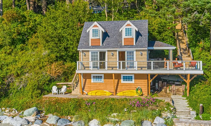 Point Roberts House | 102 m² House ∙ 3 bedrooms ∙ 6 guests