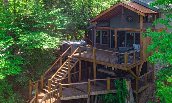 Rivers Edge Cabin | 104 m² Cabin ∙ 2 bedrooms ∙ 4 guests