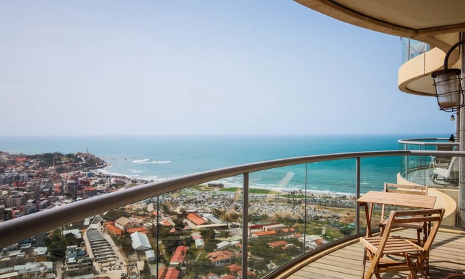 Neve Tzedek Apartment | 105 m² Apartment ∙ 2 bedrooms ∙ 4 guests