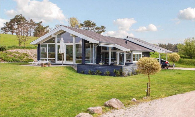 Egsmark Strand House | 105 m² House ∙ 4 bedrooms ∙ 6 guests