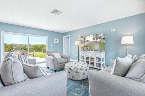 River Isles House | 106 La Riviere Rd