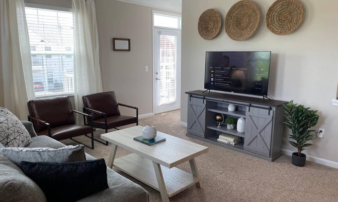 Summit Station Apartment | 106 m² Apartment ∙ 2 bedrooms ∙ 4 guests