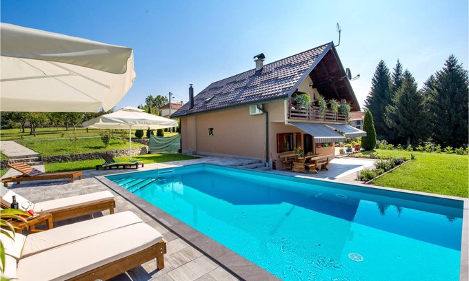 Slunj House | 106 m² House ∙ 3 bedrooms ∙ 8 guests