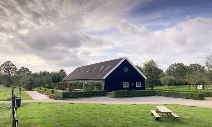 Ouderkerk aan den IJssel House | 115 m² House ∙ 3 bedrooms ∙ 8 guests