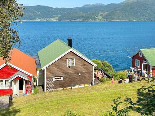 Torheim House | 11 person holiday home in Davik-By Traum