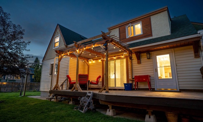 Sylvan Lake House | 11 person hot tub. A/C. Fire pit. Newly renovated, 3 minutes from the water.