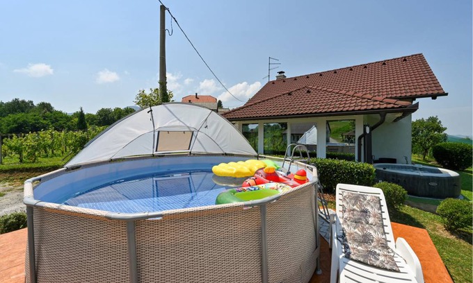 Ivanec House | 110 m² House ∙ 2 bedrooms ∙ 6 guests