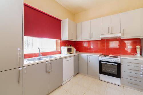 Kalamaki House | 110 m² House ∙ 3 bedrooms ∙ 6 guests