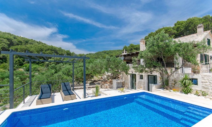 Sumartin House | 110 m² House ∙ 3 bedrooms ∙ 8 guests