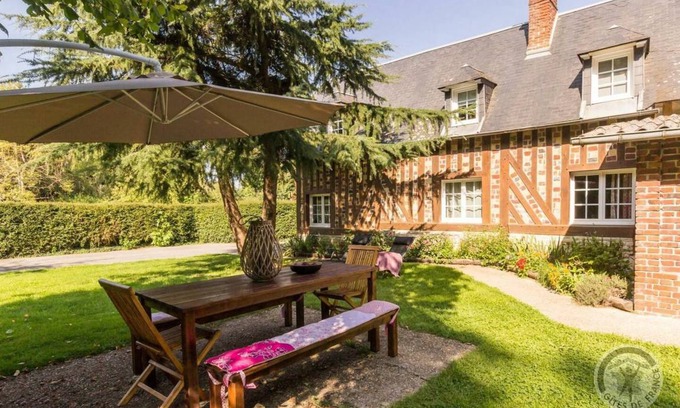 Annebault House | 110 m² House ∙ 4 bedrooms ∙ 8 guests