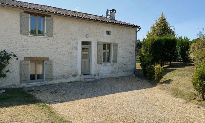 Chalais House | 110 m² House ∙ 4 bedrooms ∙ 8 guests
