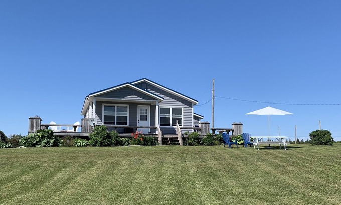 Queens County Cottage | 110 Waterview Lane, relax right on the beach