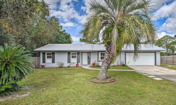 Deltona Lakes House | 111 m² House ∙ 2 bedrooms ∙ 6 guests