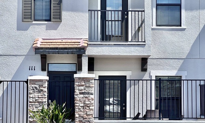 Haines City House | 111KB: 2 Bedroom Townhome in Balmoral Resort - Water Park, Pool, Game Room, Bar/Grille
