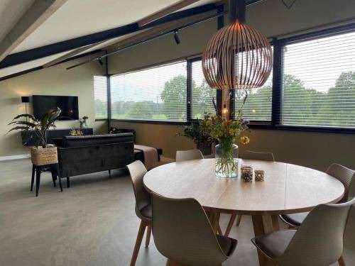 Reutum Apartment | 115 m² Apartment ∙ 1 bedroom ∙ 6 guests