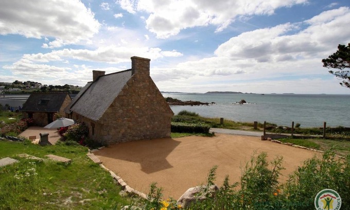 Trevou-Treguignec House | 115 m² Gîte ∙ 3 bedrooms ∙ 6 guests
