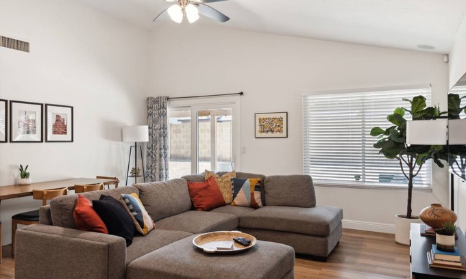 Glendale House | 115 m² House ∙ 3 bedrooms ∙ 6 guests
