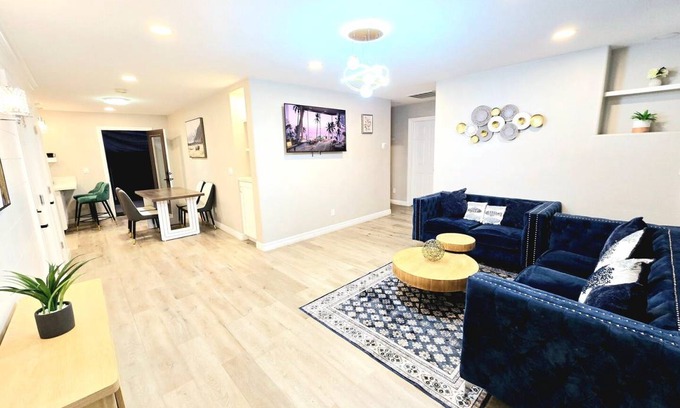 Central Escondido House | 1150 m² House ∙ 3 bedrooms ∙ 8 guests